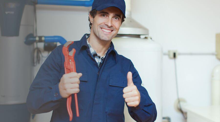 Professional bathroom faucet installation in Humacao, PR